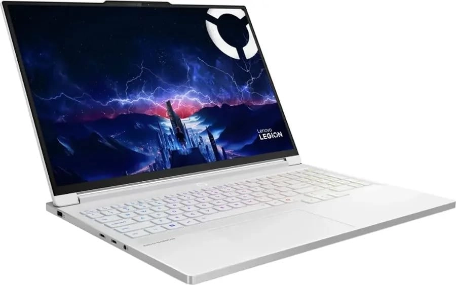لابتوب Lenovo Legion 7 U9-275HX 32جيجابايت/2تيرابايت (RTX5070 8جيجابايت)